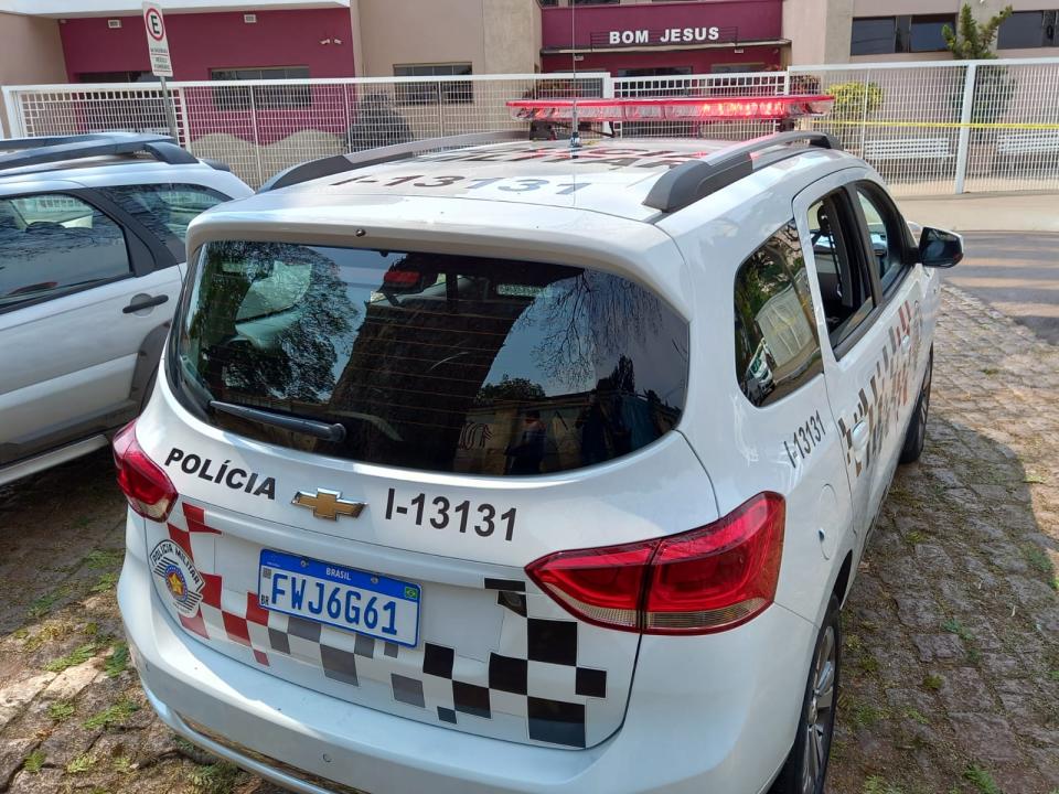 Foto 2 de 3 — Homem morre após ser baleado no centro de Araraquara; veja